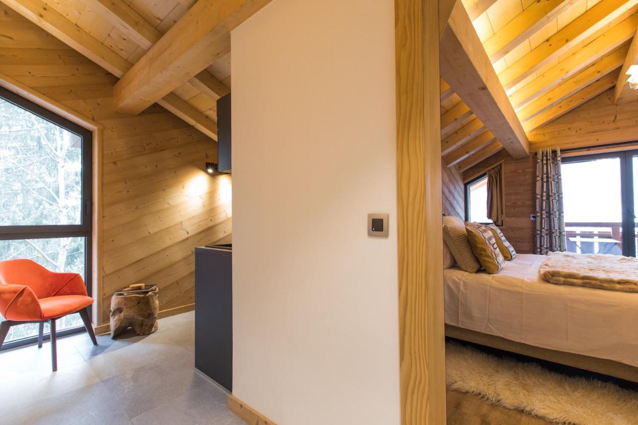 Sur Les Monts Morzine Bed & Breakfast Montriond