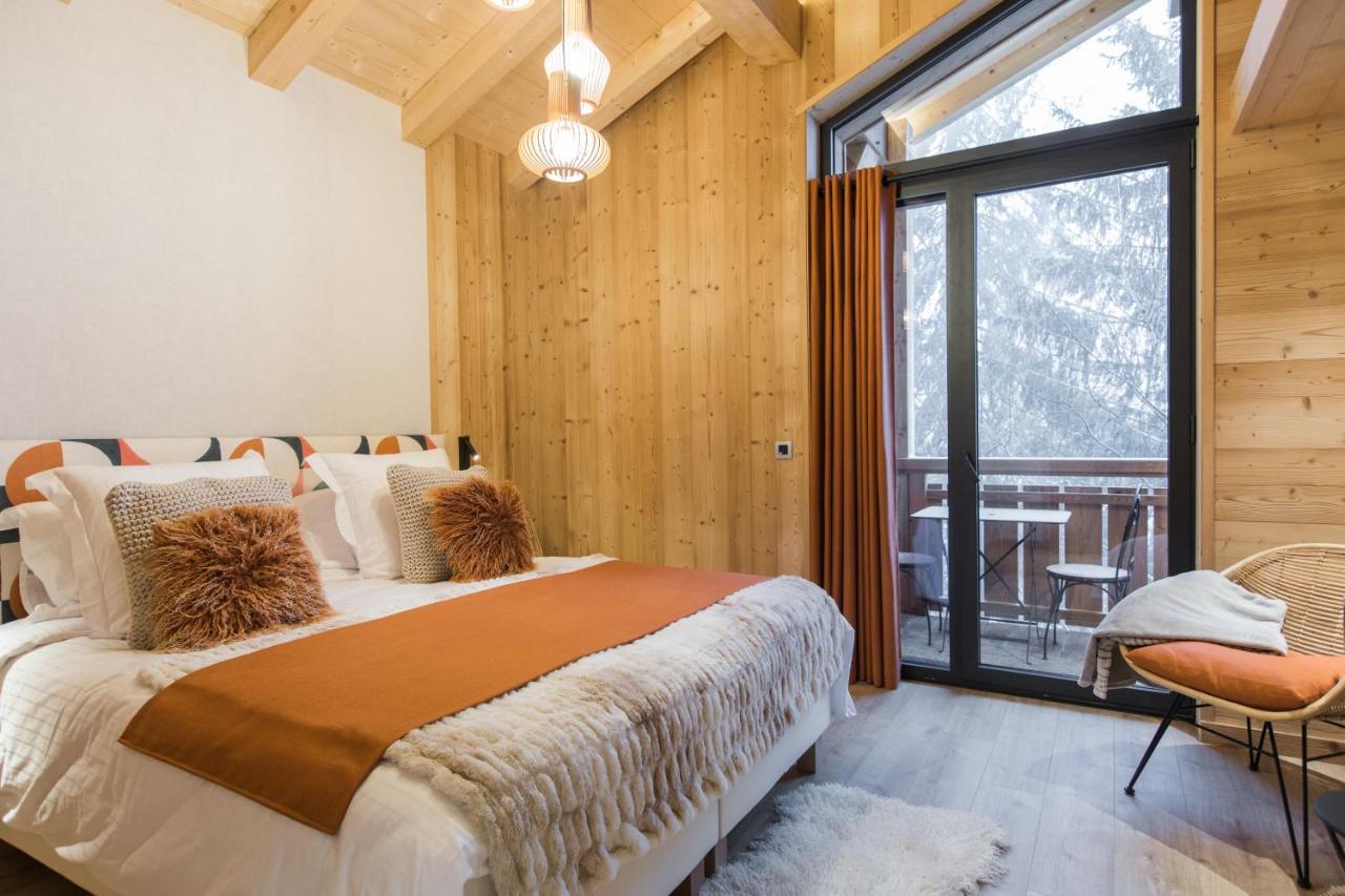 Sur Les Monts Morzine *