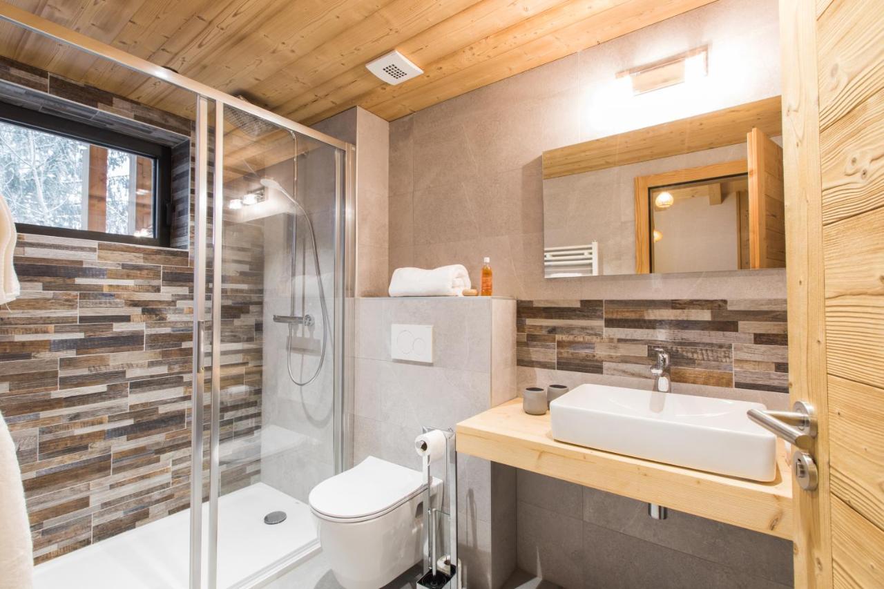 Sur Les Monts Morzine Bed & Breakfast Montriond