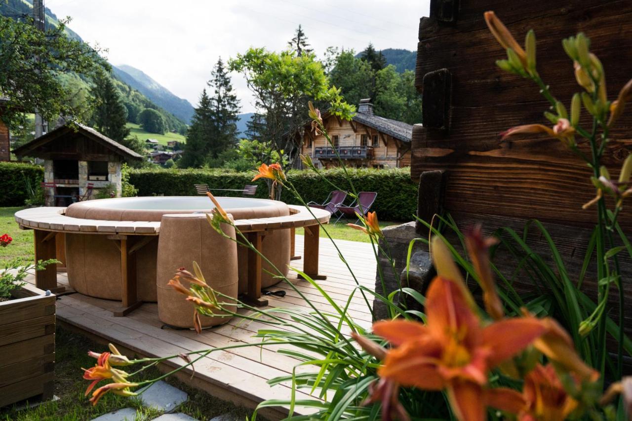 Sur Les Monts Morzine *